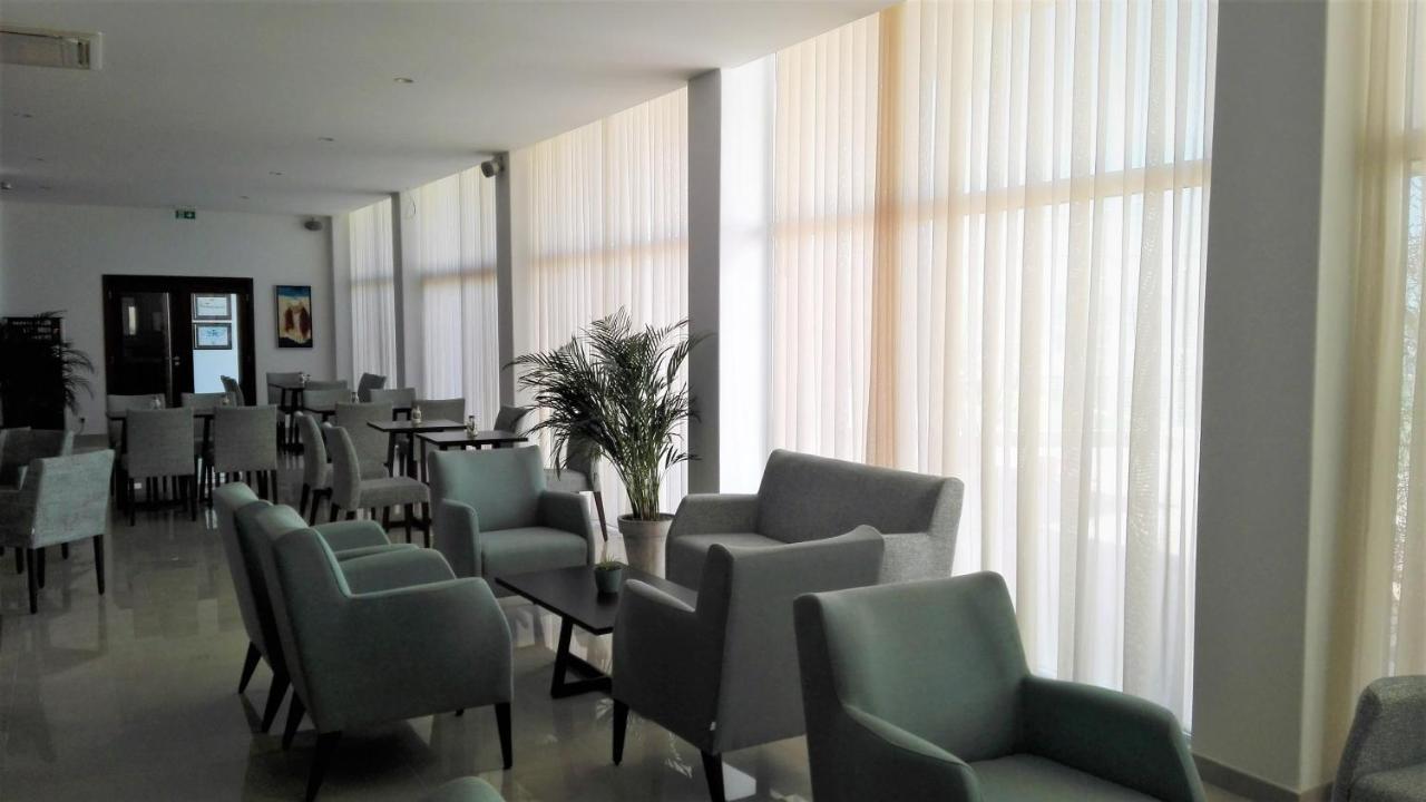 Hotel Melius เบจา ภายนอก รูปภาพ